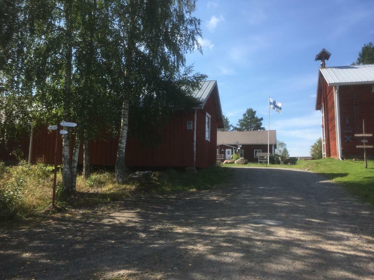 Farmholiday Kumpunen Hotel Petäjävesi Eksteriør billede